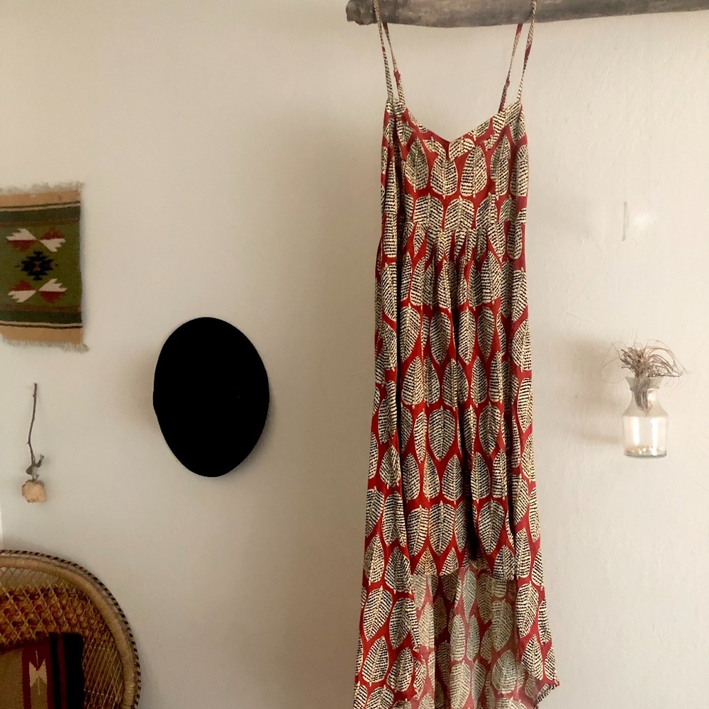 Millau Leaf Slit Dress